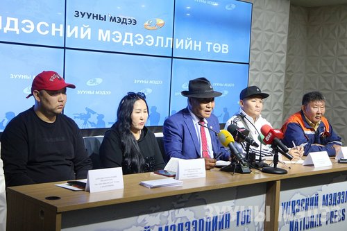 Уул уурхайн ажилчдад хөдөлмөрийн тухай хууль хэрэгжихгүй байна